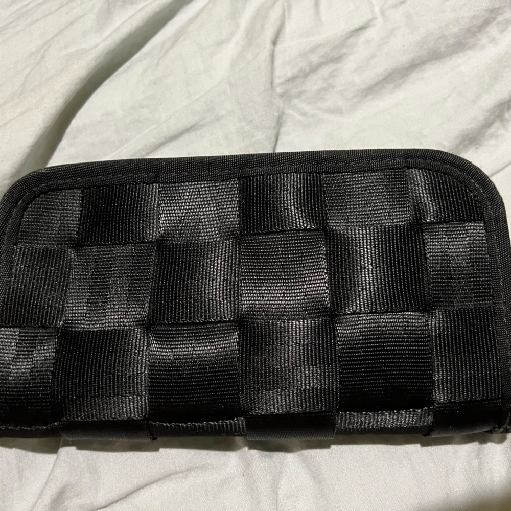 Harvey’s Seatbelt Wallet